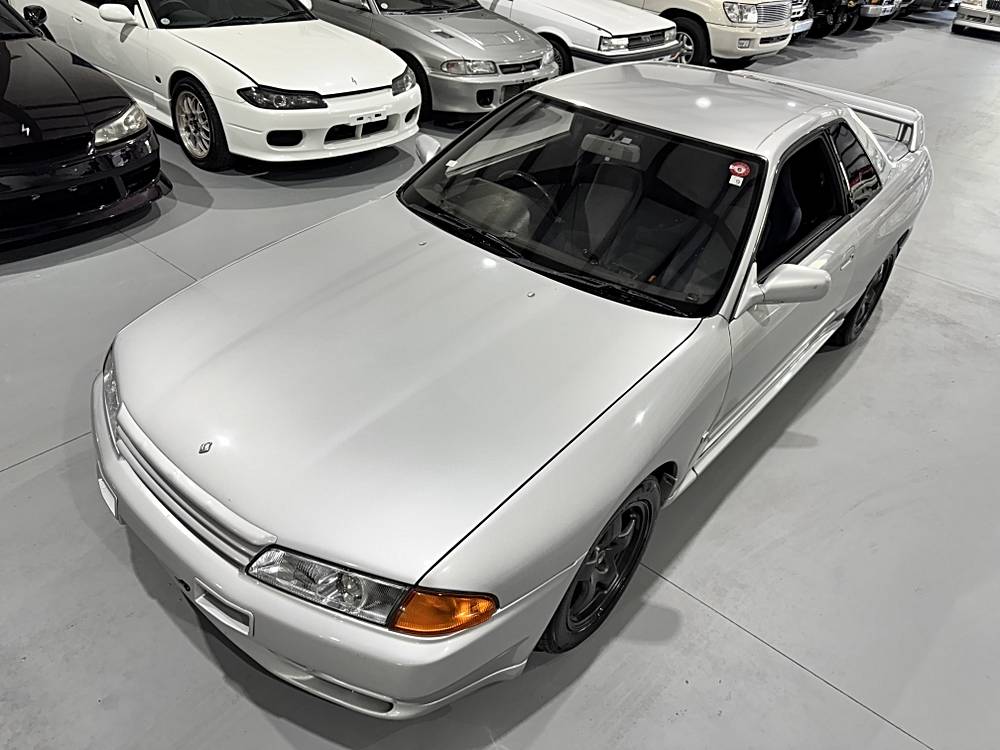 Nissan-skyline-1994-silver-13