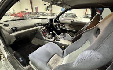 Nissan-skyline-1994-silver-14