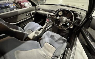 Nissan-skyline-1994-silver-49