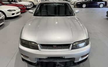Nissan-skyline-1995-custom-136