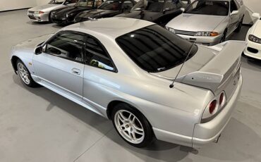 Nissan-skyline-1995-custom-141
