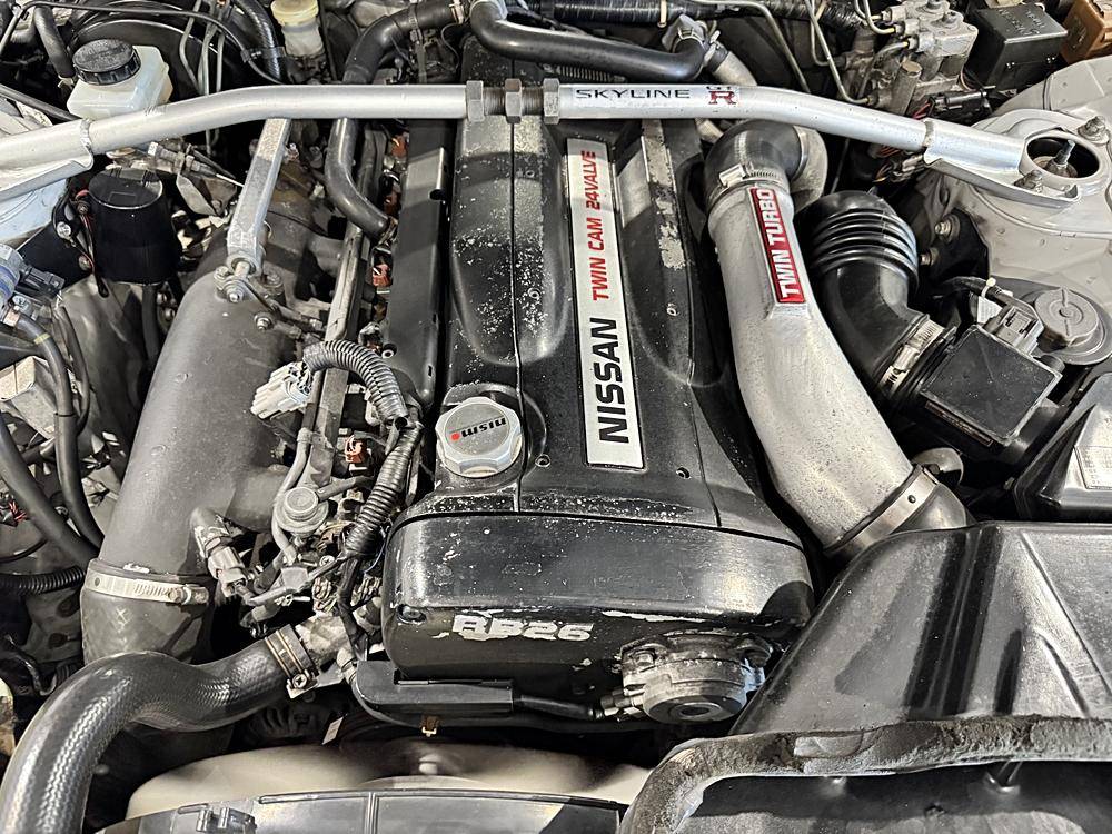 Nissan-skyline-1995-custom-222