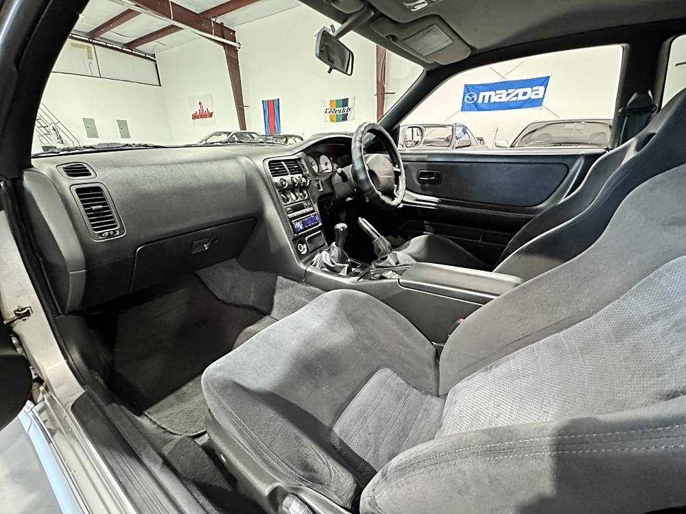 Nissan-skyline-1995-custom-226