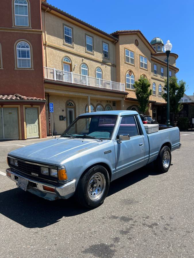 Nissan-truck-1985-blue-6