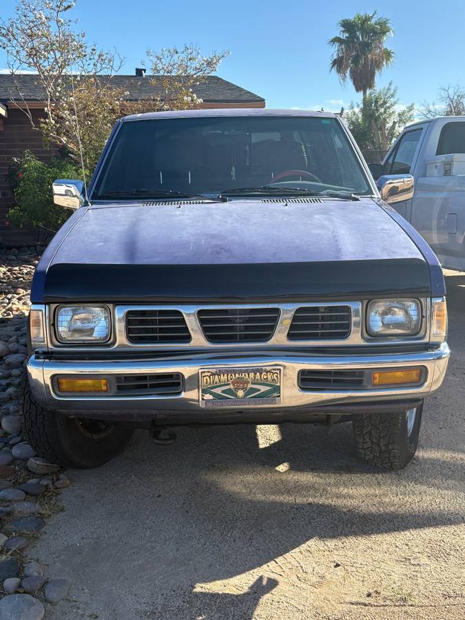Nissan-truck-1995-1