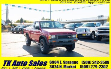 Nissan-truck-dlx-1986-red-1