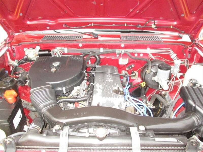 Nissan-truck-xe-1994-red-18