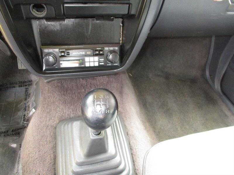 Nissan-truck-xe-1994-red-23