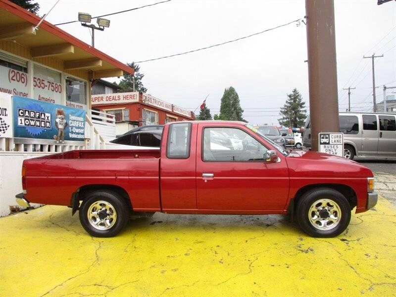 Nissan-truck-xe-1994-red-28