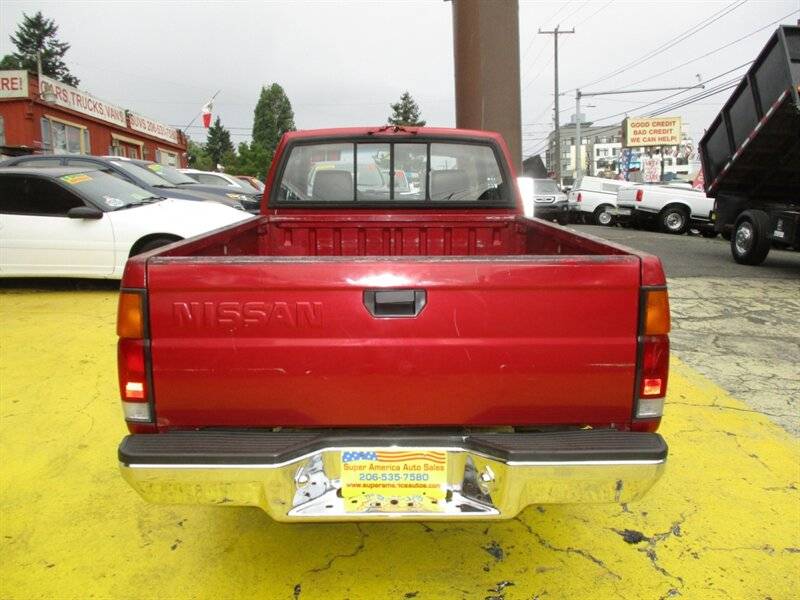 Nissan-truck-xe-1994-red-30