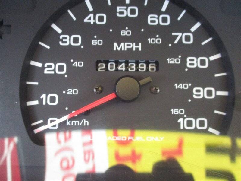 Nissan-truck-xe-1994-red-38