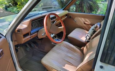 Nissandatsun-720-1984-custom-12