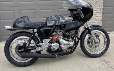 Norton-850-commando-1975-Black