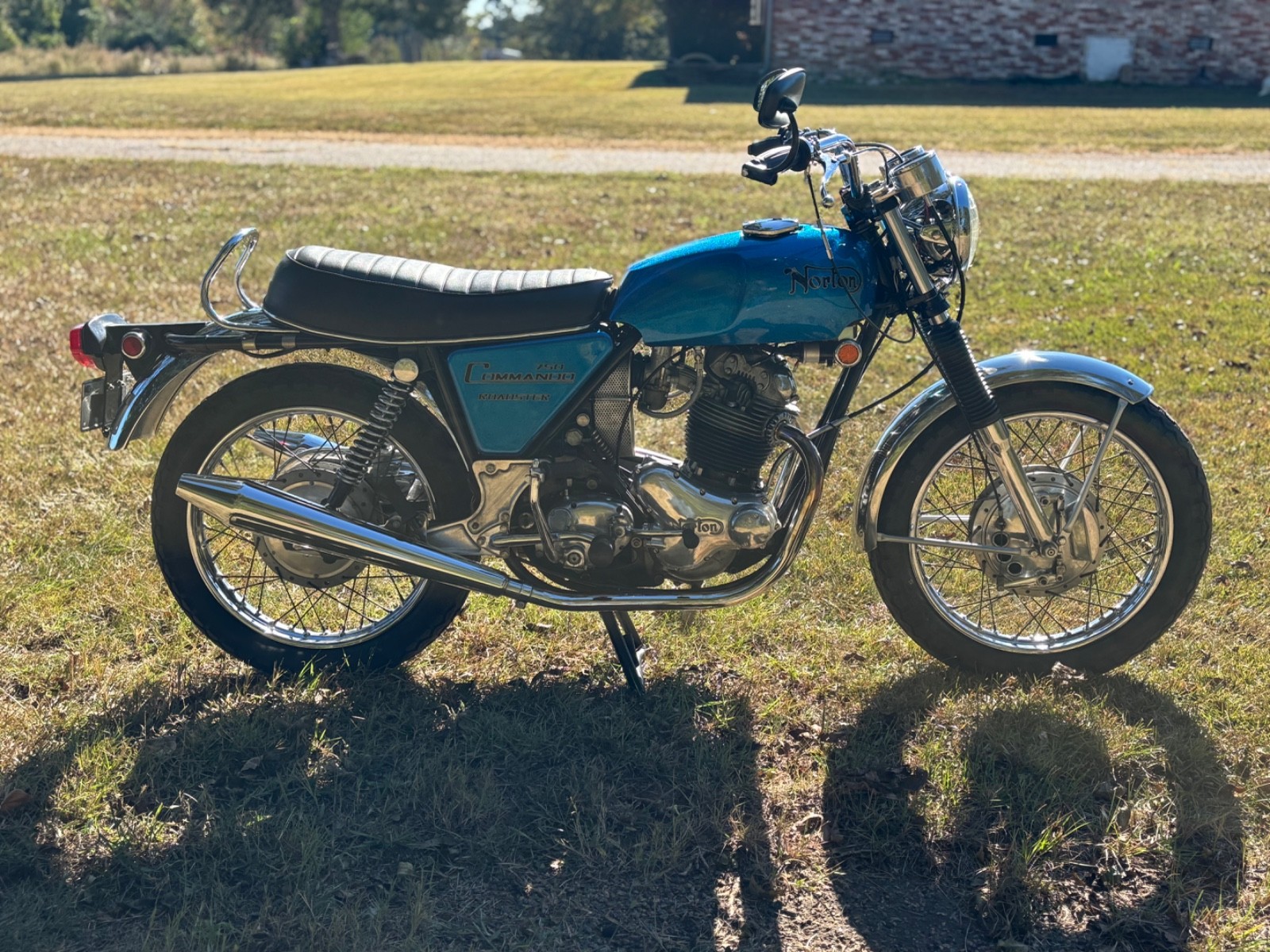 Norton-Commando-750-1970-14