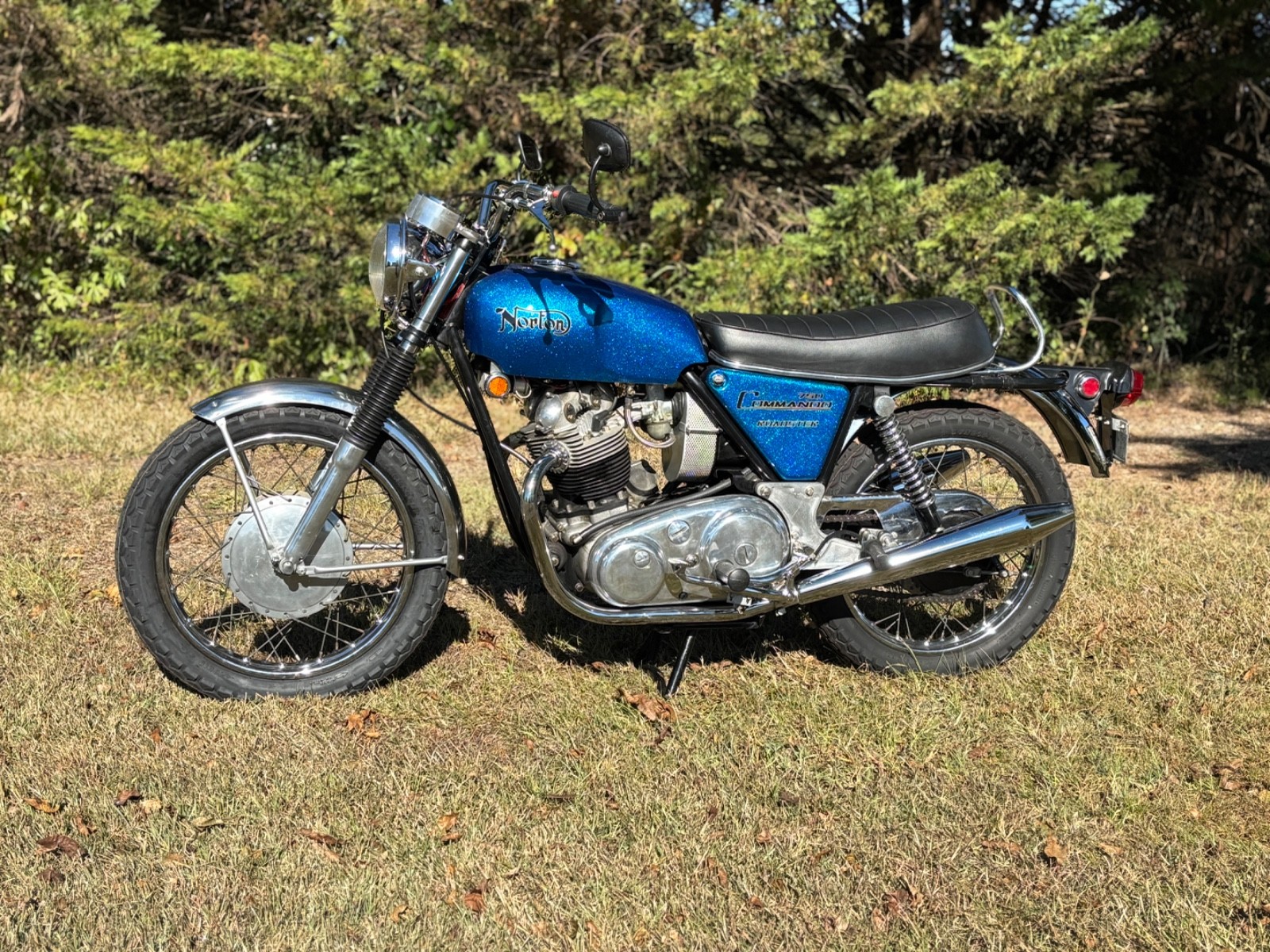 Norton-Commando-750-1970-8