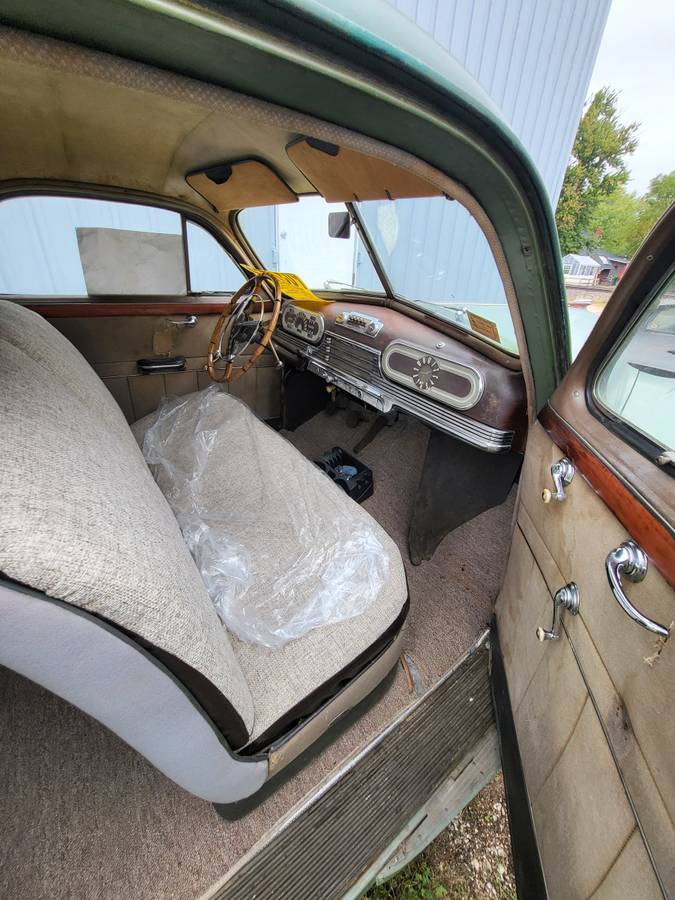 Oldsmobile-1946-green-2