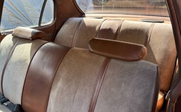 Oldsmobile-1973-brown-7