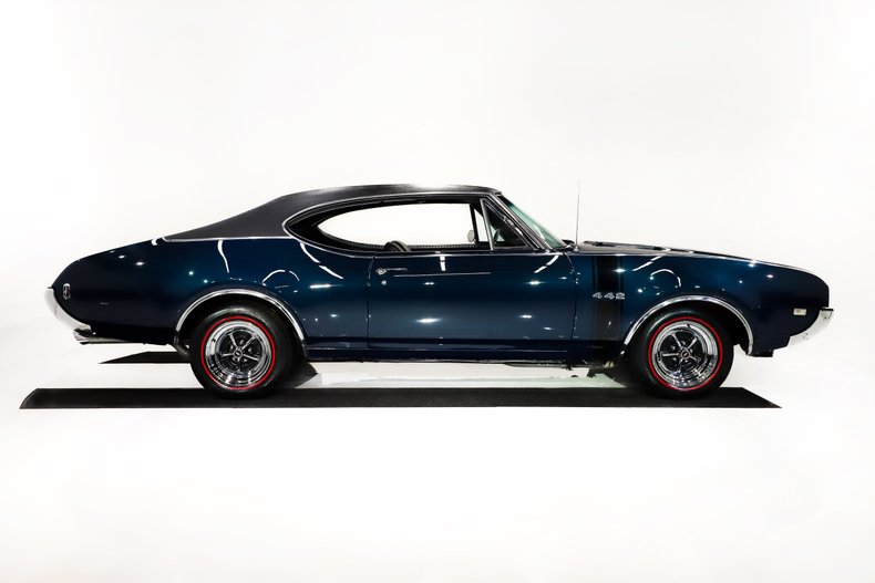Oldsmobile-442-1968-Nocturne-Blue-Black-15