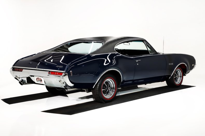 Oldsmobile-442-1968-Nocturne-Blue-Black-26