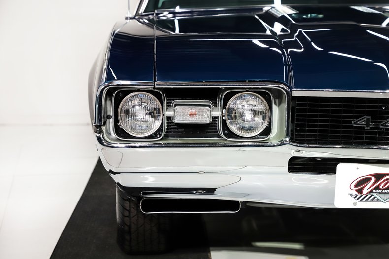 Oldsmobile-442-1968-Nocturne-Blue-Black-30