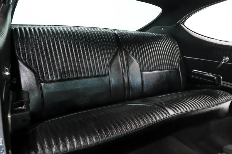 Oldsmobile-442-1968-Nocturne-Blue-Black-40