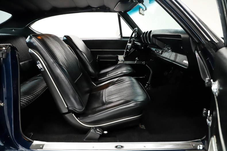 Oldsmobile-442-1968-Nocturne-Blue-Black-43