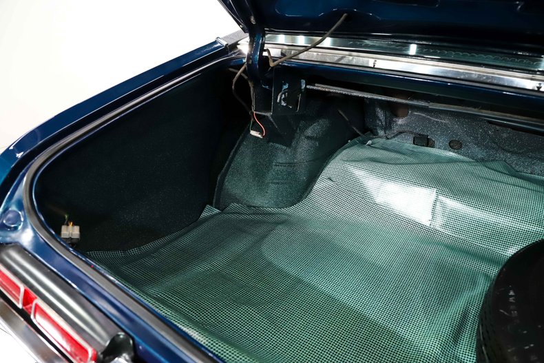 Oldsmobile-442-1968-Nocturne-Blue-Black-48