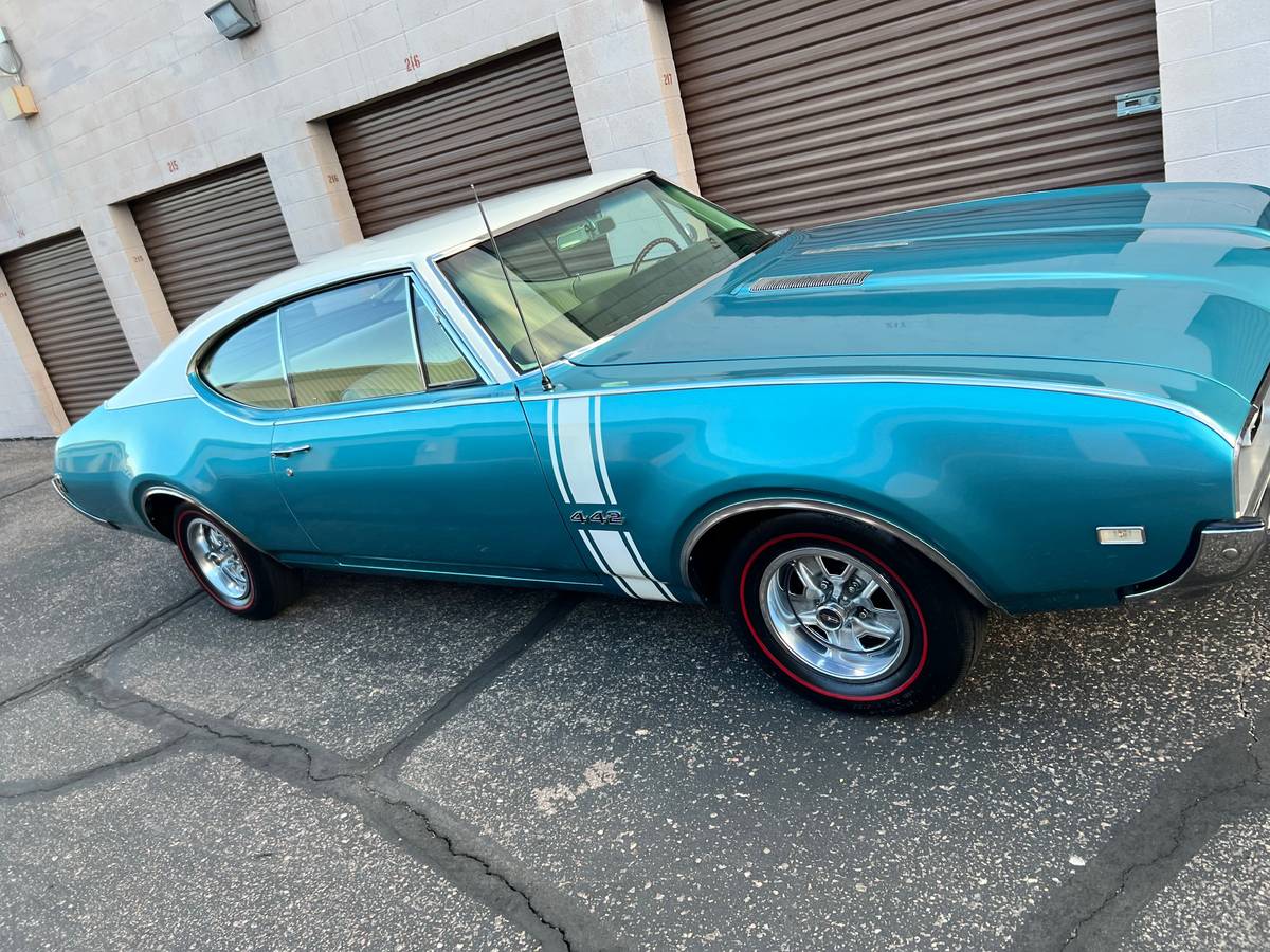 Oldsmobile-442-1968-blue-1