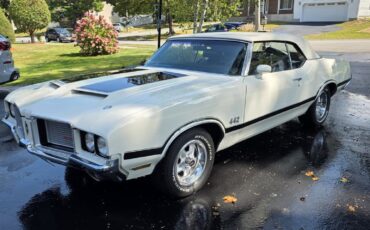 Oldsmobile-442-1972-White-Black