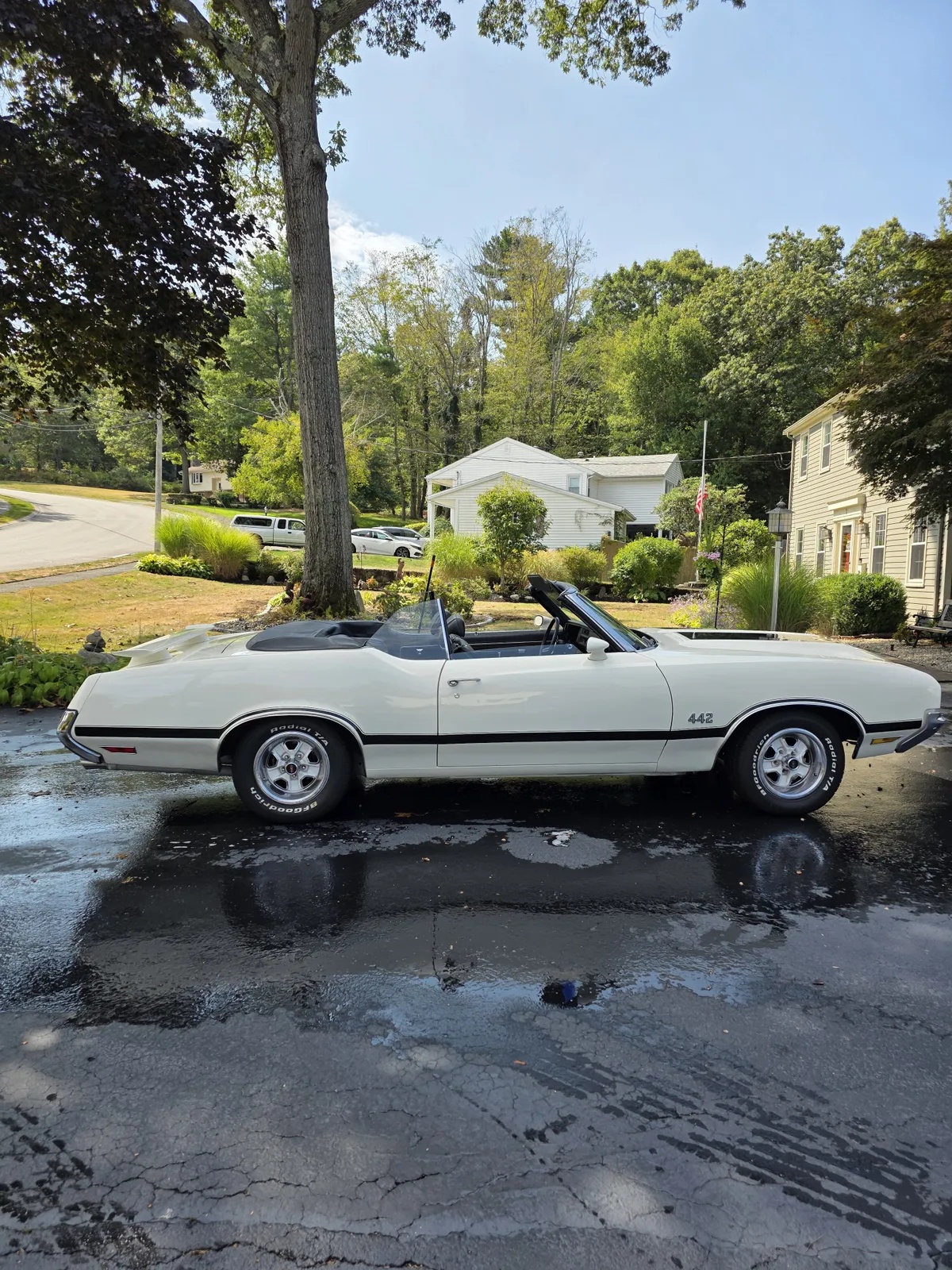 Oldsmobile-442-1972-White-Black-5