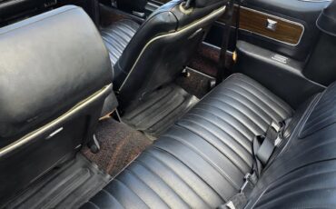 Oldsmobile-442-1972-White-Black-8