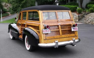 Oldsmobile-66-1947-Black-Brown-6
