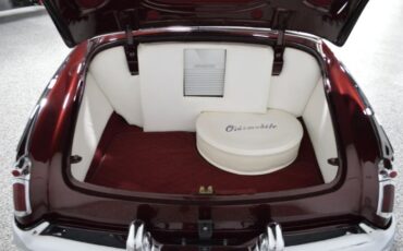 Oldsmobile-88-1948-Burgundy-White-Leather-2