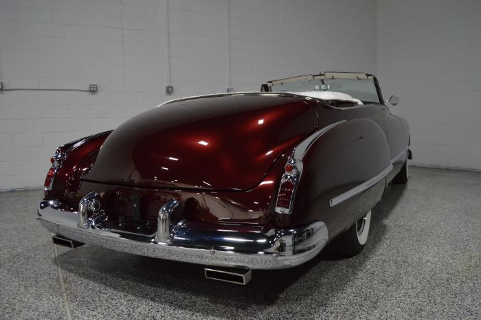 Oldsmobile-88-1948-Burgundy-White-Leather-4