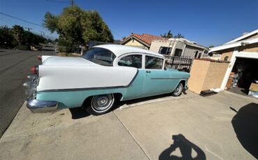 Oldsmobile-88-1954-Whiteblue-Used-2
