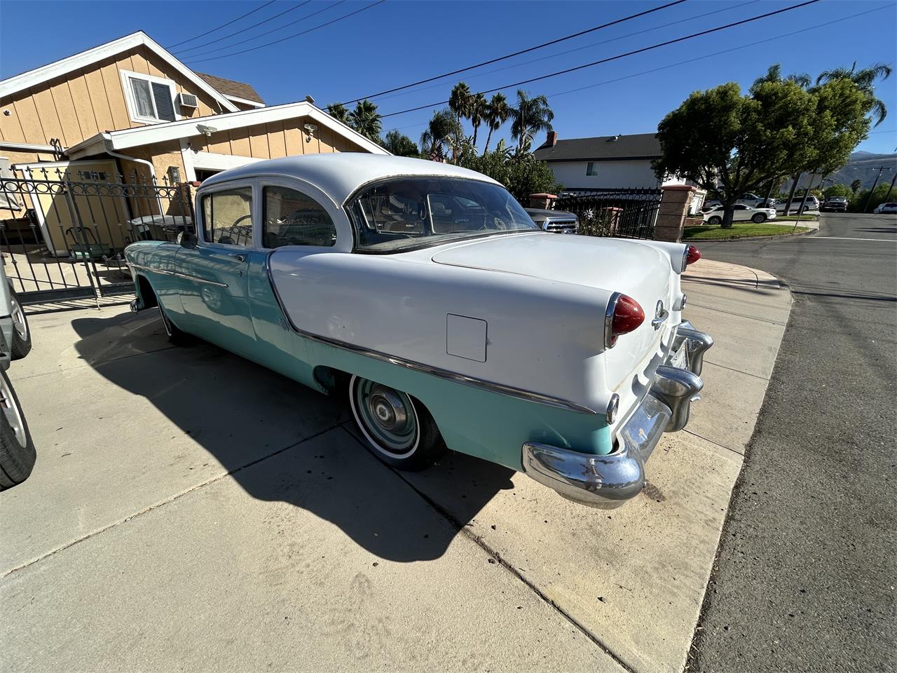Oldsmobile-88-1954-Whiteblue-Used