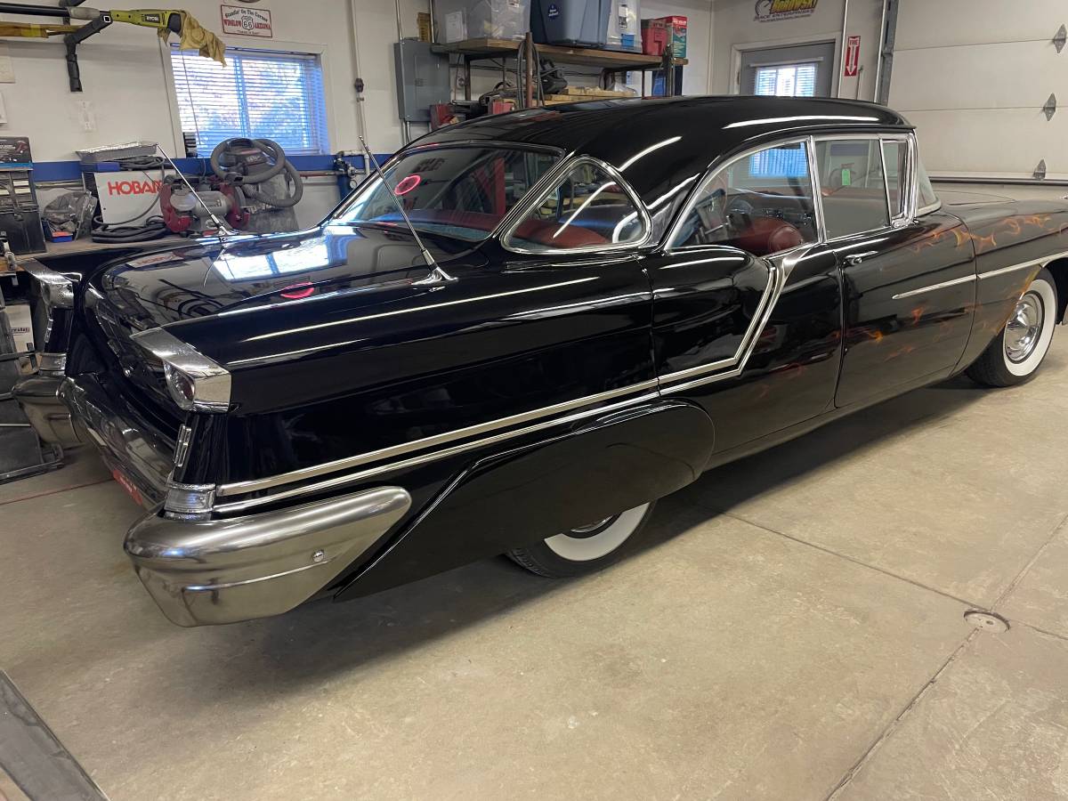 Oldsmobile-88-1957-black-1