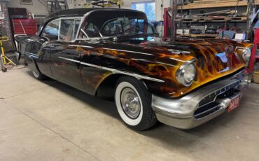 Oldsmobile-88-1957-black