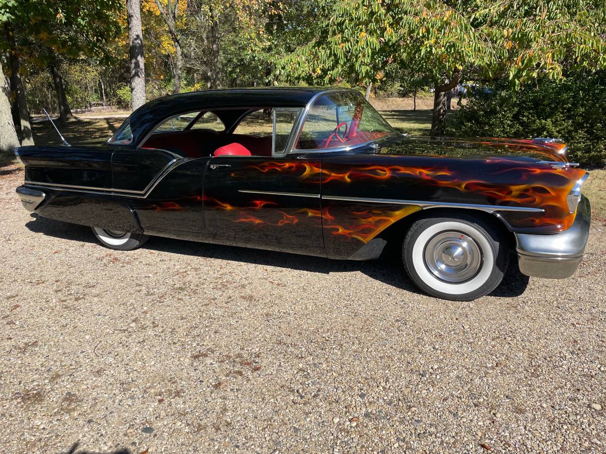 Oldsmobile-88-1957-black-4