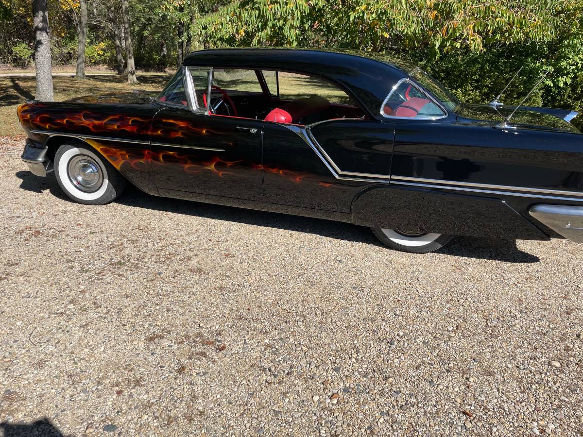 Oldsmobile-88-1957-black-7