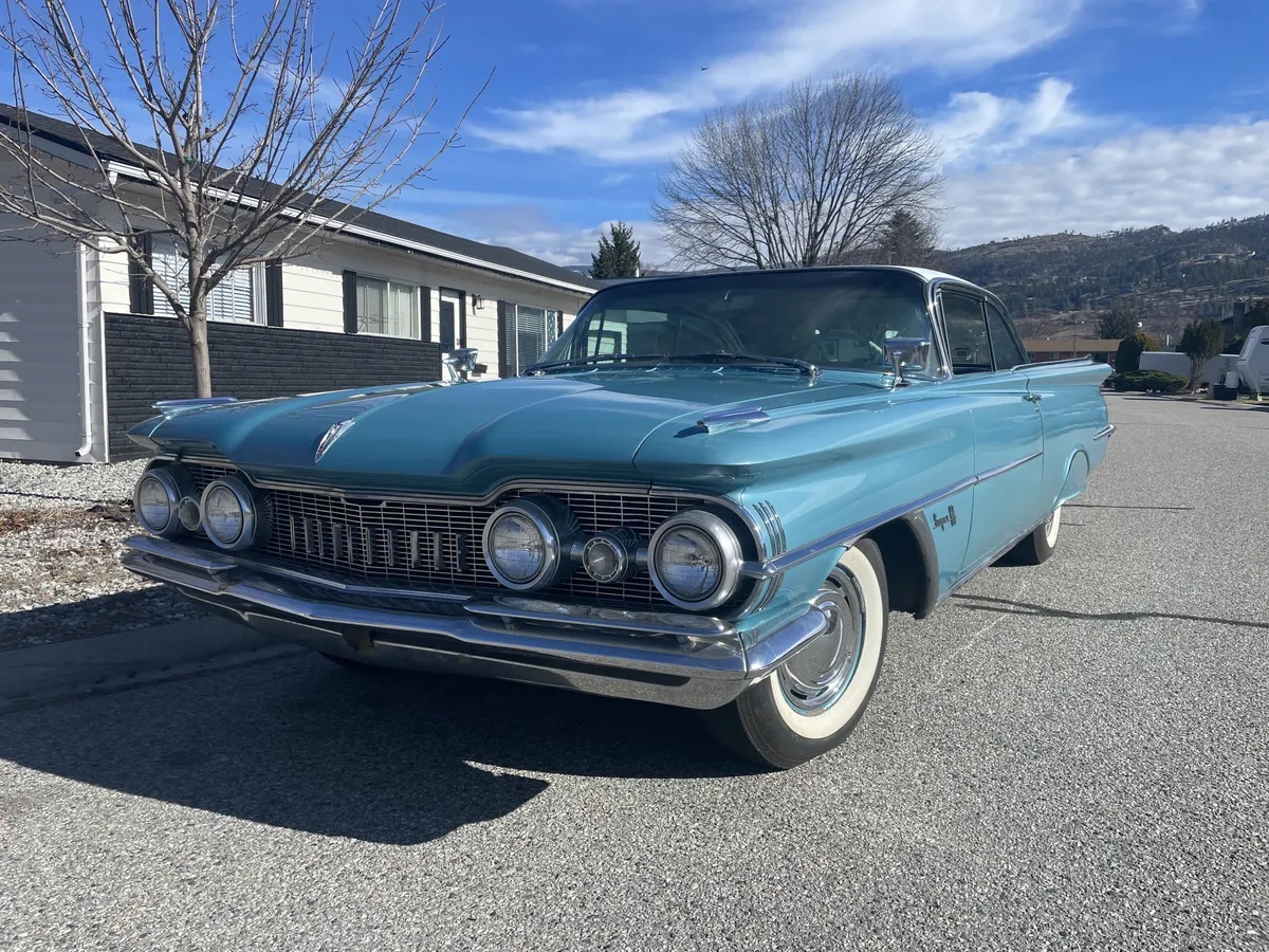 Oldsmobile-88-1959-Turquoise-Black-And-White-1