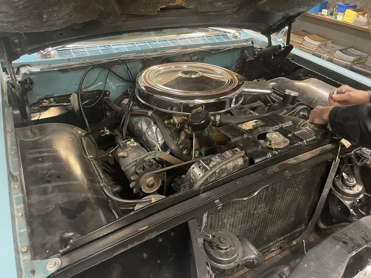 Oldsmobile-88-1959-Turquoise-Black-And-White-4