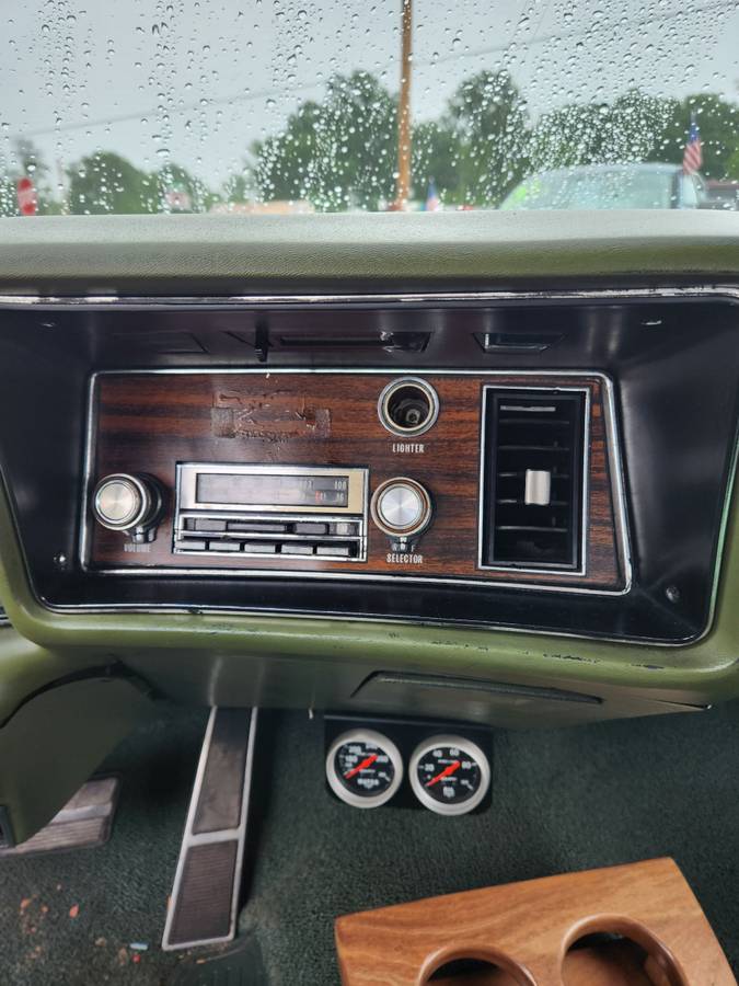 Oldsmobile-88-1971-custom-94