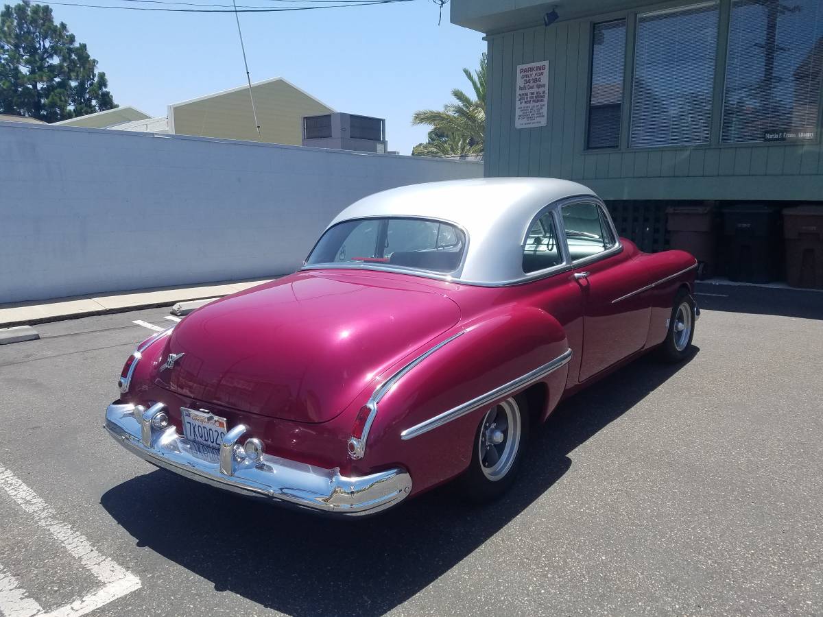 Oldsmobile-88-club-coupe-1949-custom-3