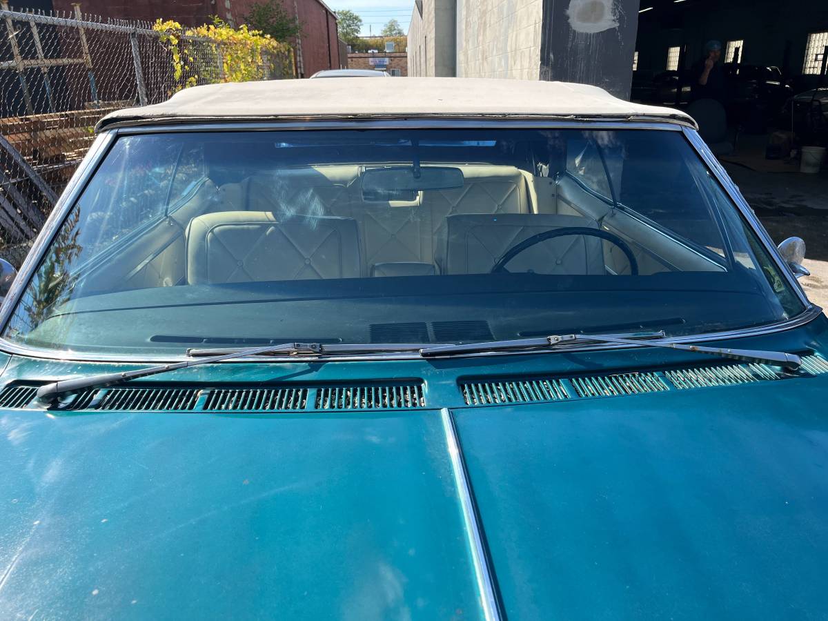 Oldsmobile-98-1966-11