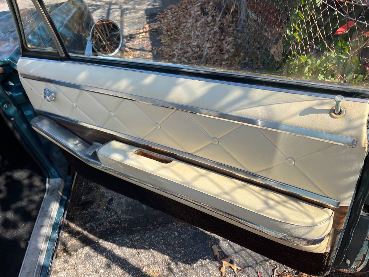 Oldsmobile-98-1966-16