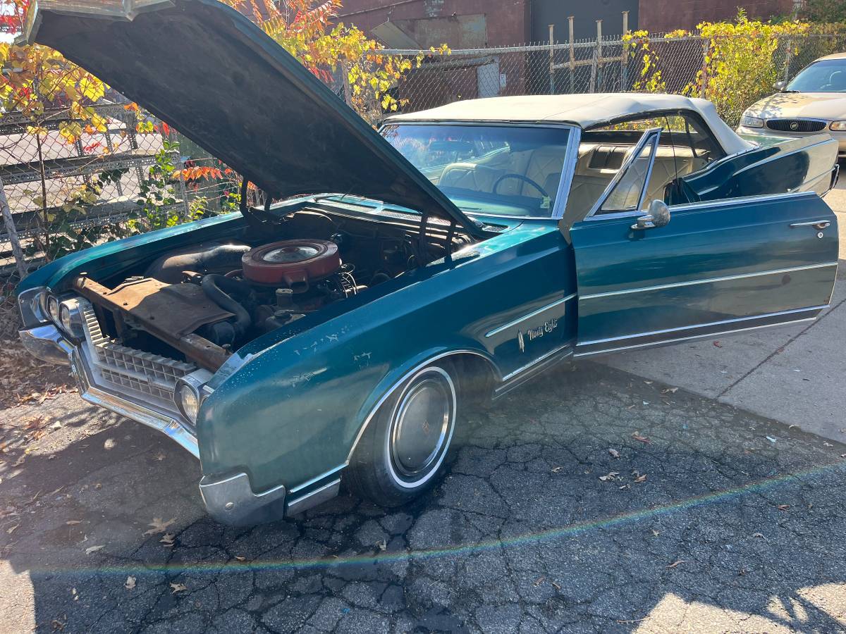Oldsmobile-98-1966-2