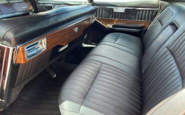 Oldsmobile-98-1966-red-4