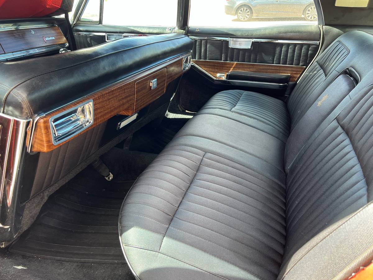 Oldsmobile-98-1966-red-4