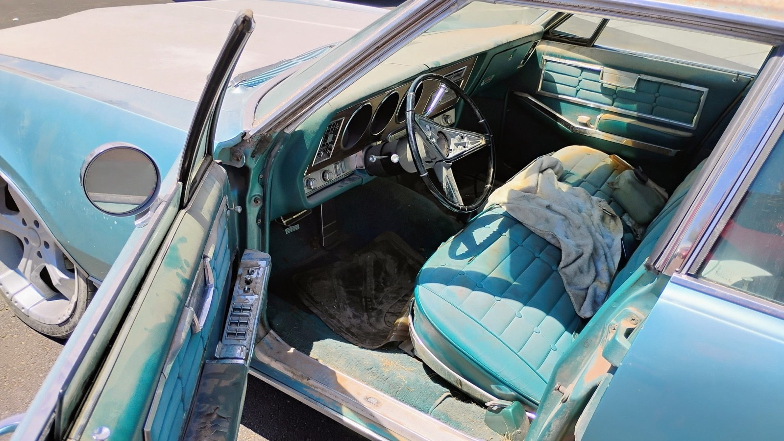 Oldsmobile-98-1967-14